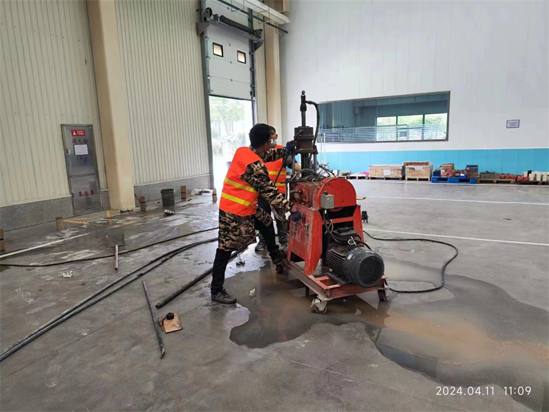 双鸭山厂房地面下沉塌陷注浆加固施工